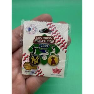 2005 NY N.Y. New York Yankees vs Anaheim Angels Division Series pin A.L.D.S ALDS